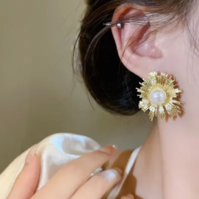 Vintage Pearl Irregular Party Earrings